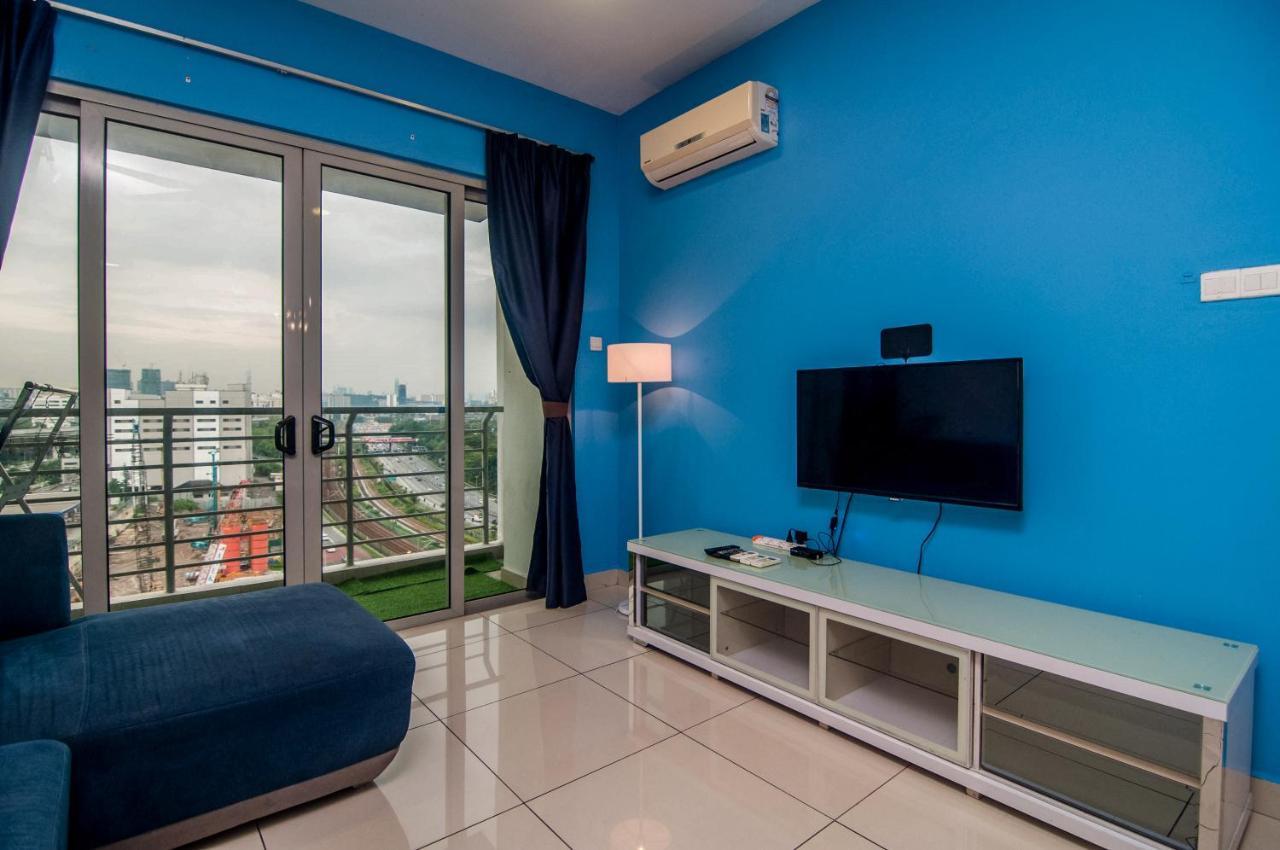 Flora Residence One South By Idealhub Seri Kembangan Exteriér fotografie